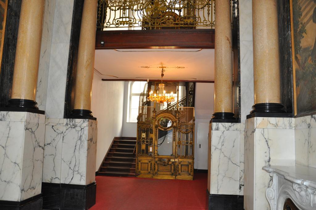Hotel Pension Savoy Near Kurfuerstendamm Berlin Ngoại thất bức ảnh
