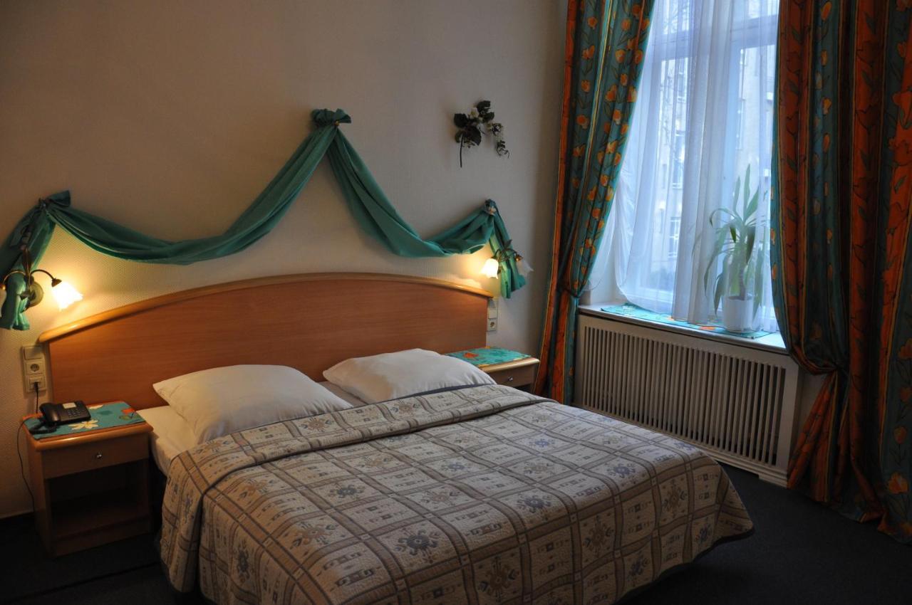 Hotel Pension Savoy Near Kurfuerstendamm Berlin Phòng bức ảnh